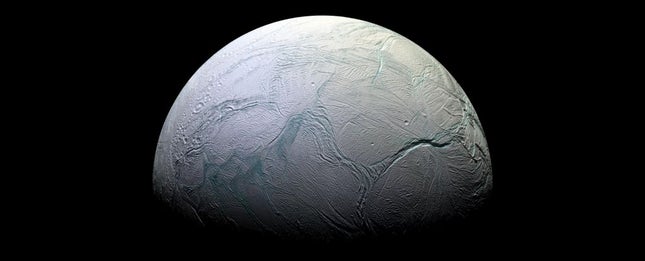 Image for article Phosphorus discovered in Enceladus ocean